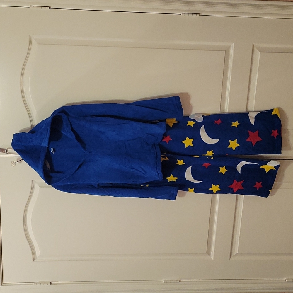 Brand New With Tags Free Play Warm and Fuzzy Moon and Stars Pajama Set